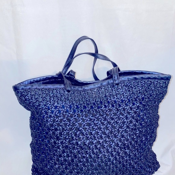 en shalla Leather Tote - Picture 2 of 6